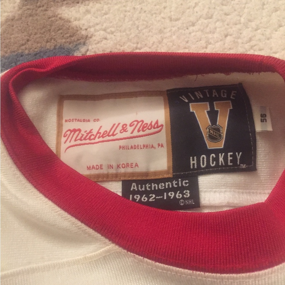 MITCHELLNESS GORDIE HOWE AUTHENTIC REAL JERSEY DETROIT REDWINGS